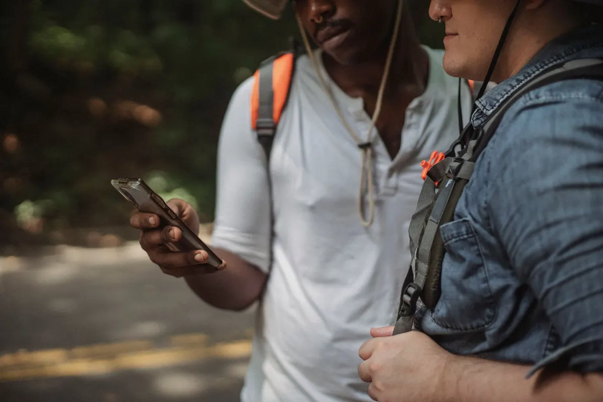 Offline Mapping Apps for UK Hiking Compared: Features, Costs and Coverage